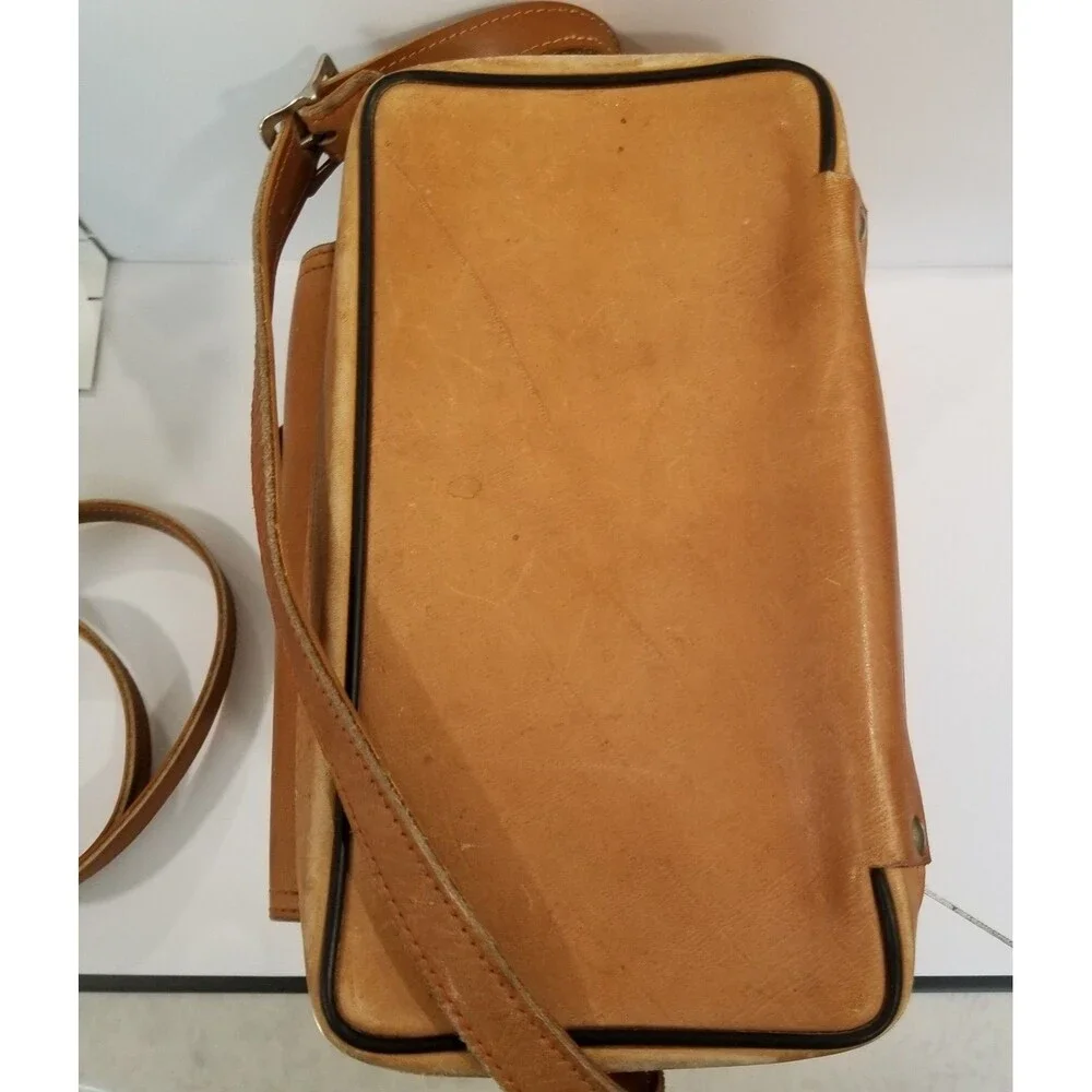 Vintage The Sportsman 502 Top Grain Cowhide Leather Camera Bag Brown Retro